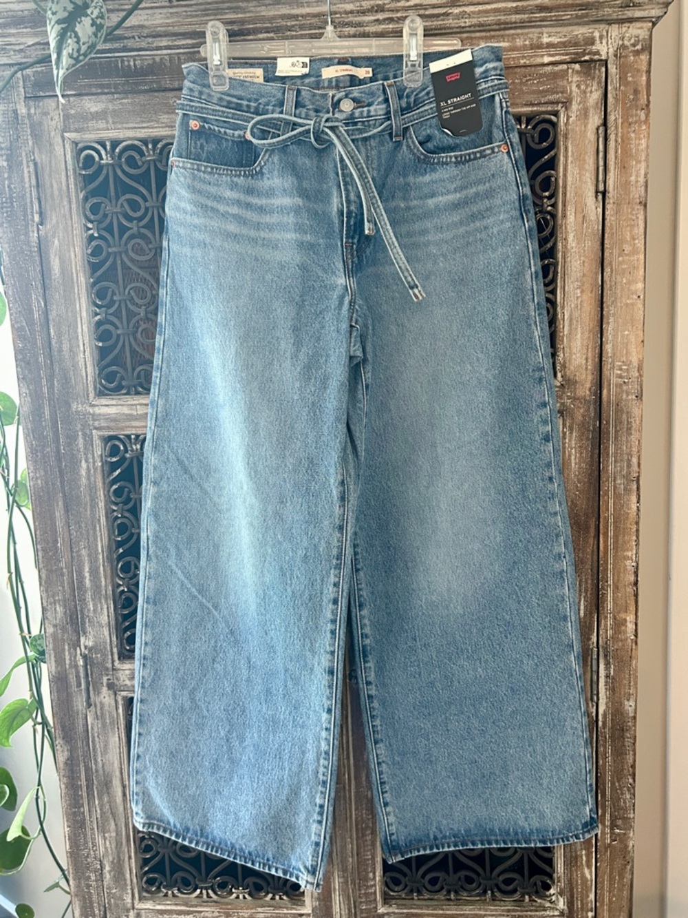 Levi's XL Straight High-Rise Wide Leg Belted Jeans